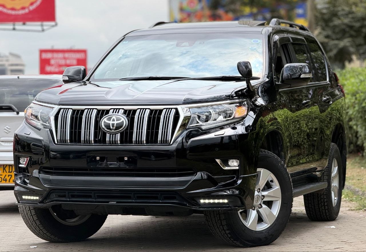 2020 Toyota LAND CRUISER PRADO