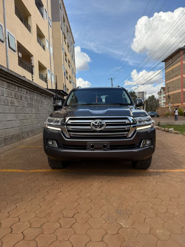2020 Toyota LAND CRUISER VX V8