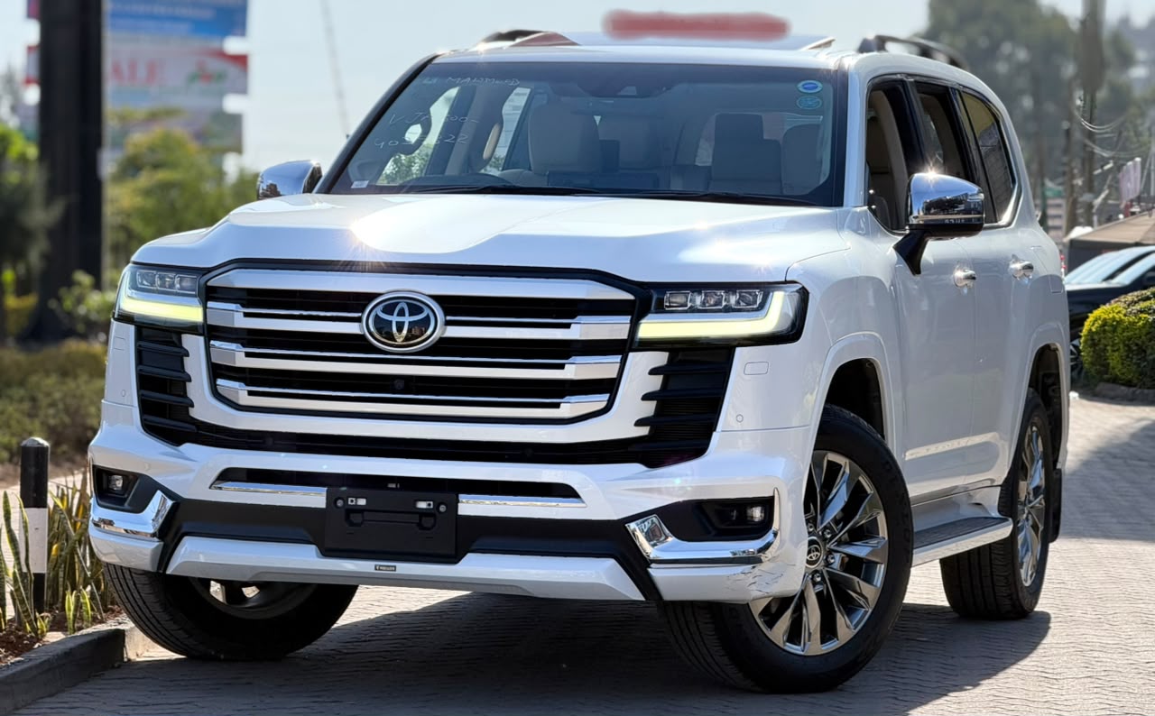 2022 Toyota LAND CRUISER LC300 ZX