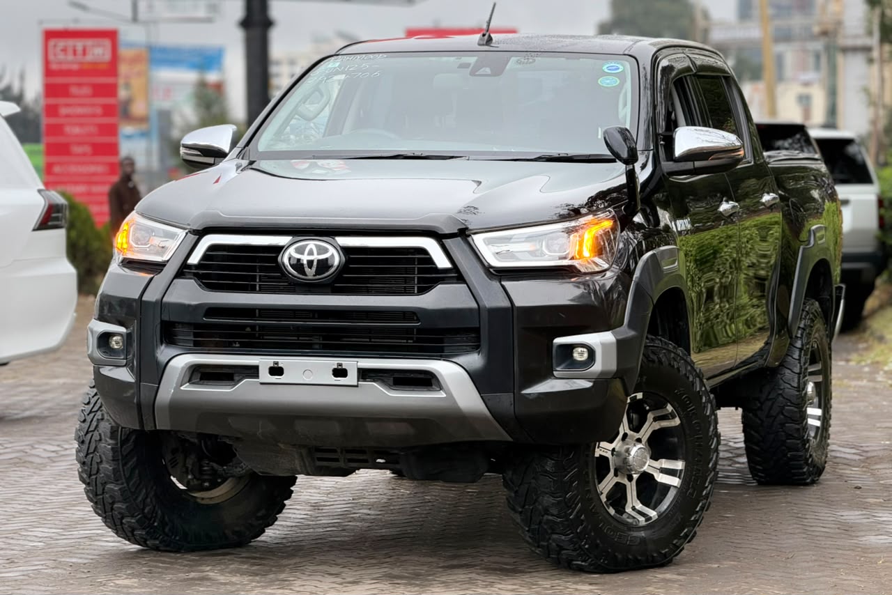 2021 Toyota HILUX DOUBLE CAB