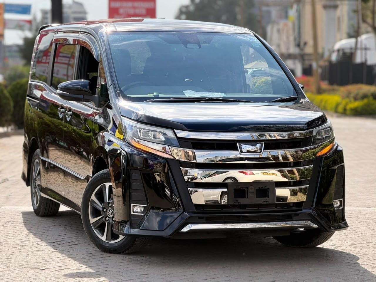 2019 Toyota NOAH